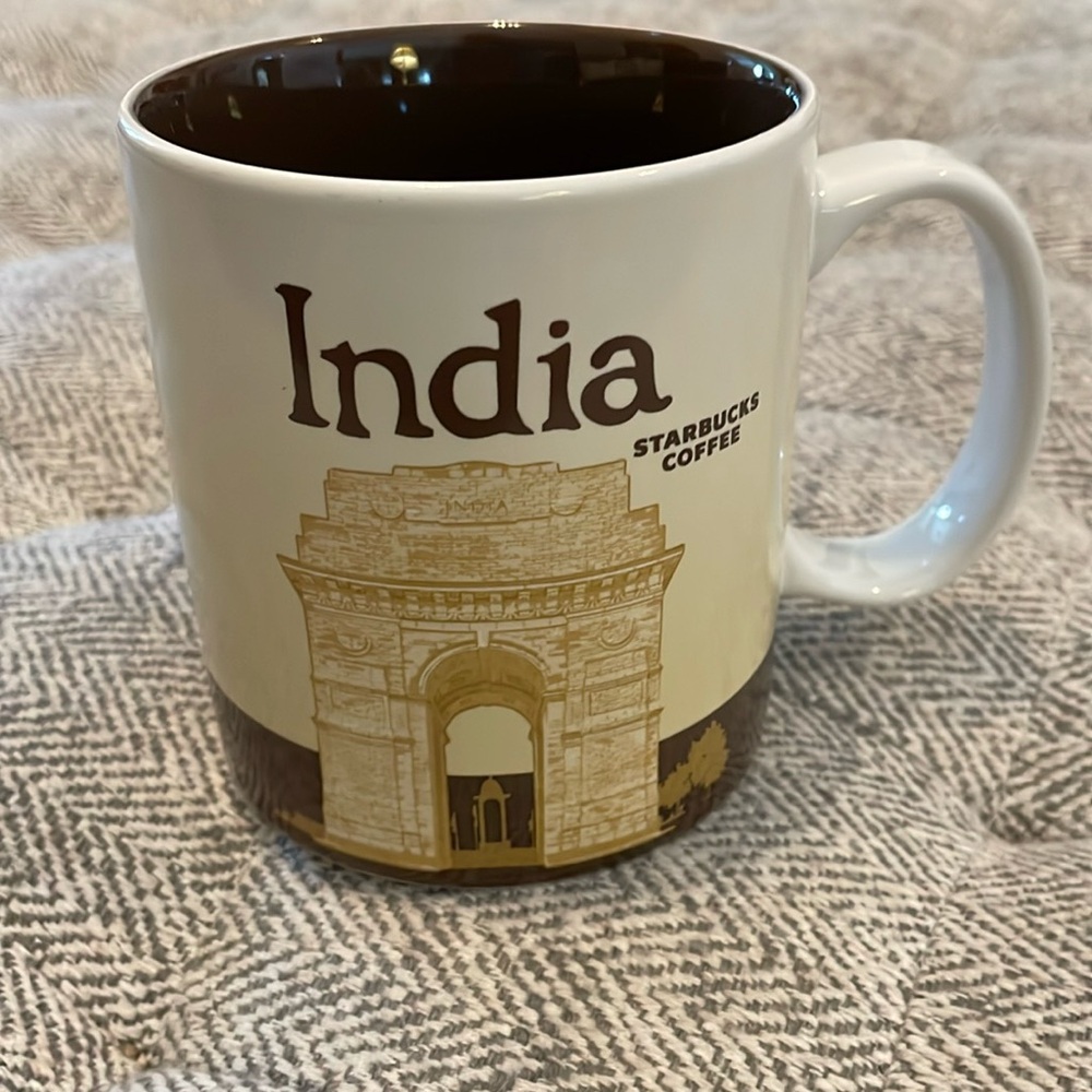 2013 Starbucks Collector Series 16 oz India mug